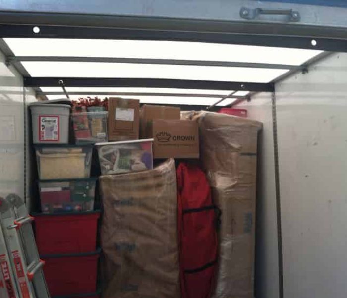 Loading and stacking a POD.